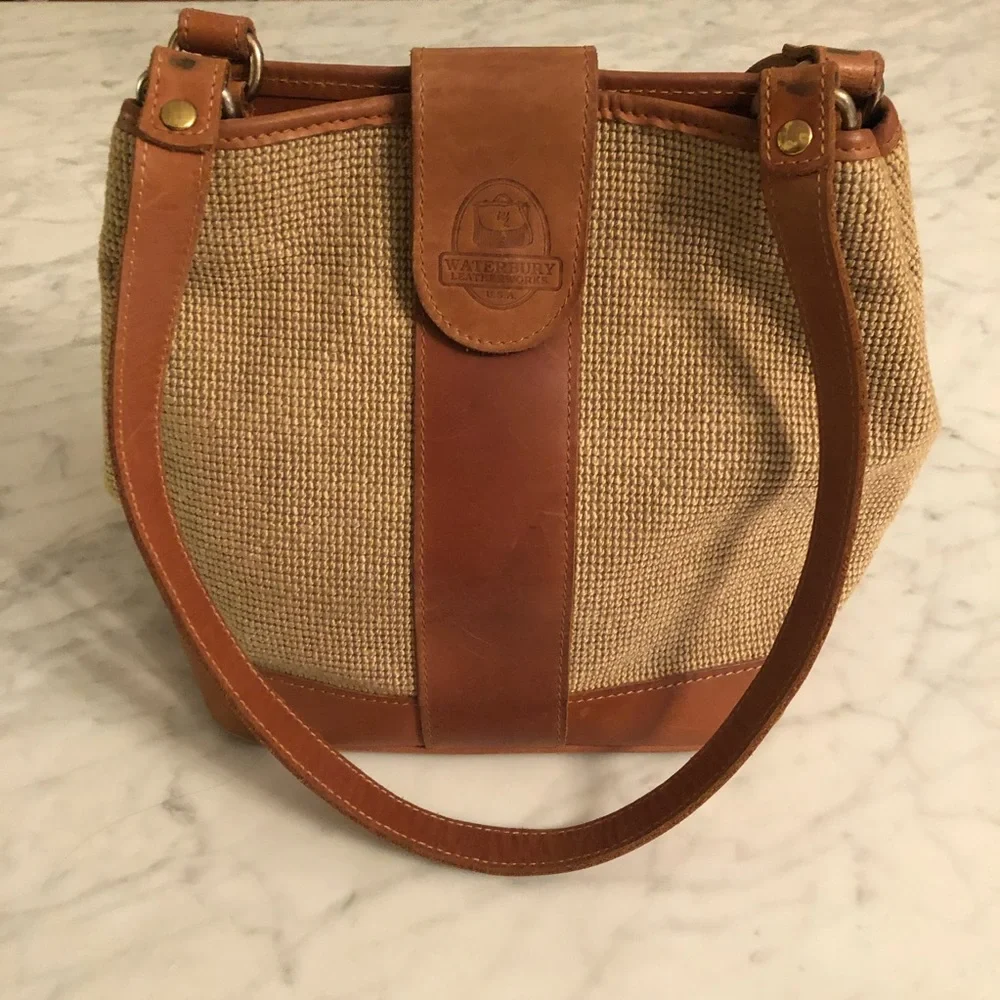 Waterbury Leatherworks Purse Leather Made in Connecticut - Picture 1 of 10